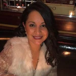 Meet your Posher, Claudia